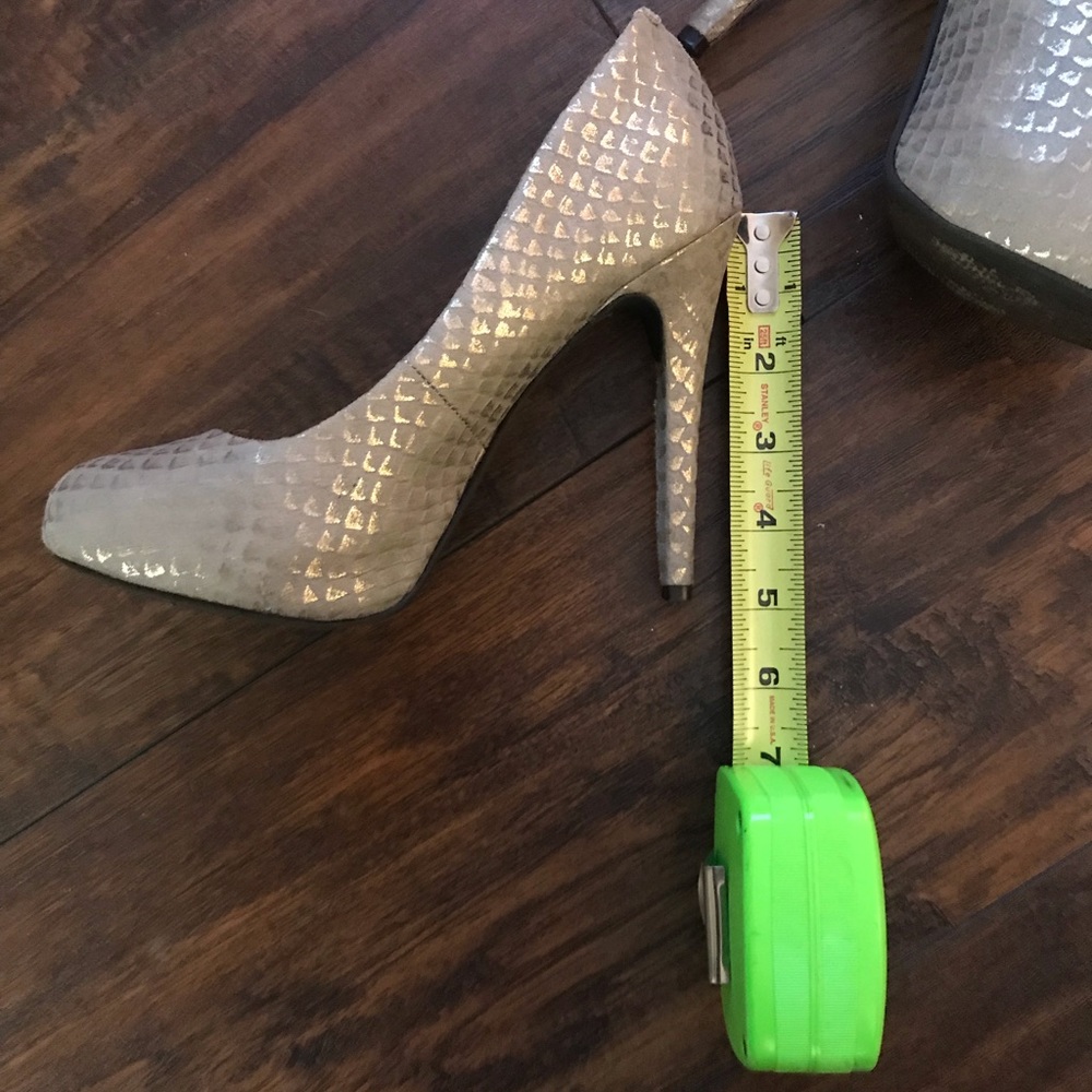Jessica Simpson Heels - Picture 4 of 4